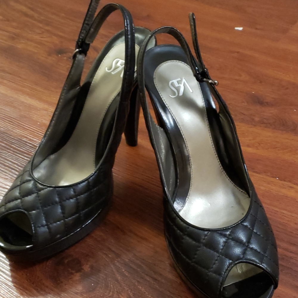 Saks Fifth Avenue black heels